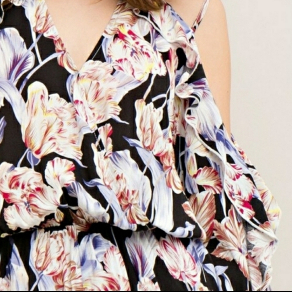 Cold Shoulder Strappy Ruffle Floral Black romper - Picture 7 of 8